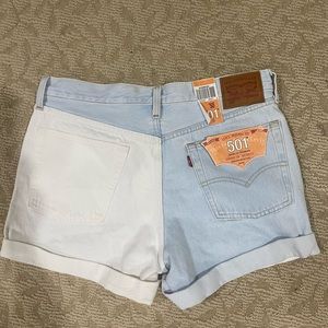 Levi’s two toned shorts